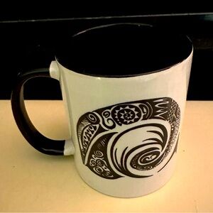 NEW Artisan Maori Tribal Hook Hei Matau Fish Spiral Design Coffee Cup Mug Rare